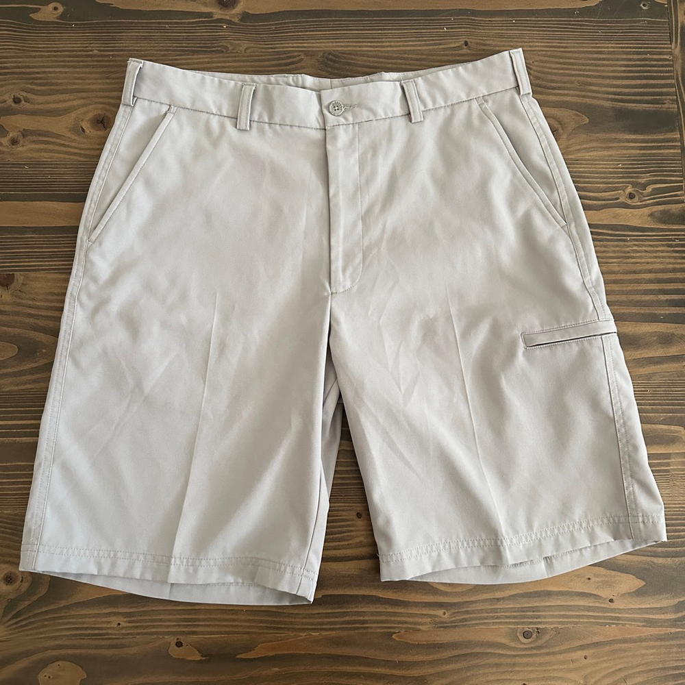 Men’s Pebble Beach Performance Flat Front Golf Shorts 34 Gray Classic
